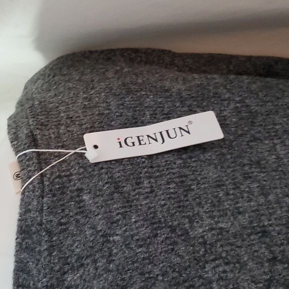 💙 4/$20 - iGenjun Light Weight Tunic - Picture 7 of 8